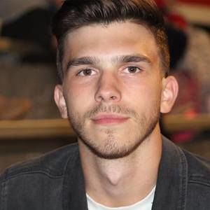 Meet your Posher, Justin